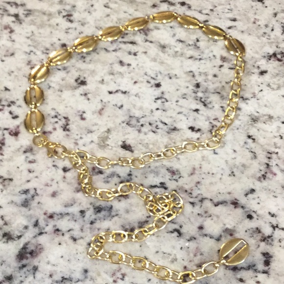 BEAUTIFUL GOLD BELT - Picture 2 of 4